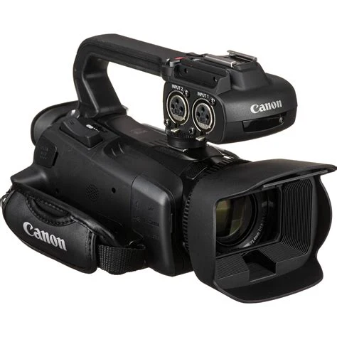 Canon 4k Camcorder +Hand grip XA60B bundle - Image 3