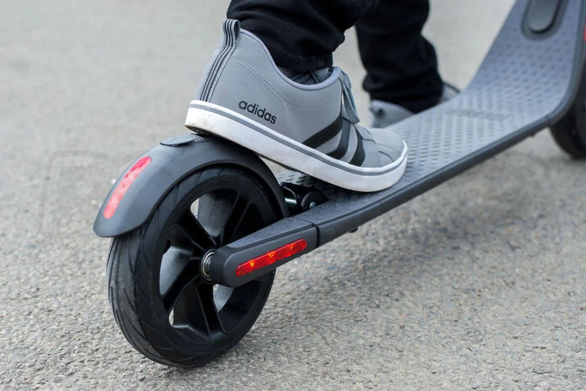 NINEBOT SCOOTER ES2 - Image 5