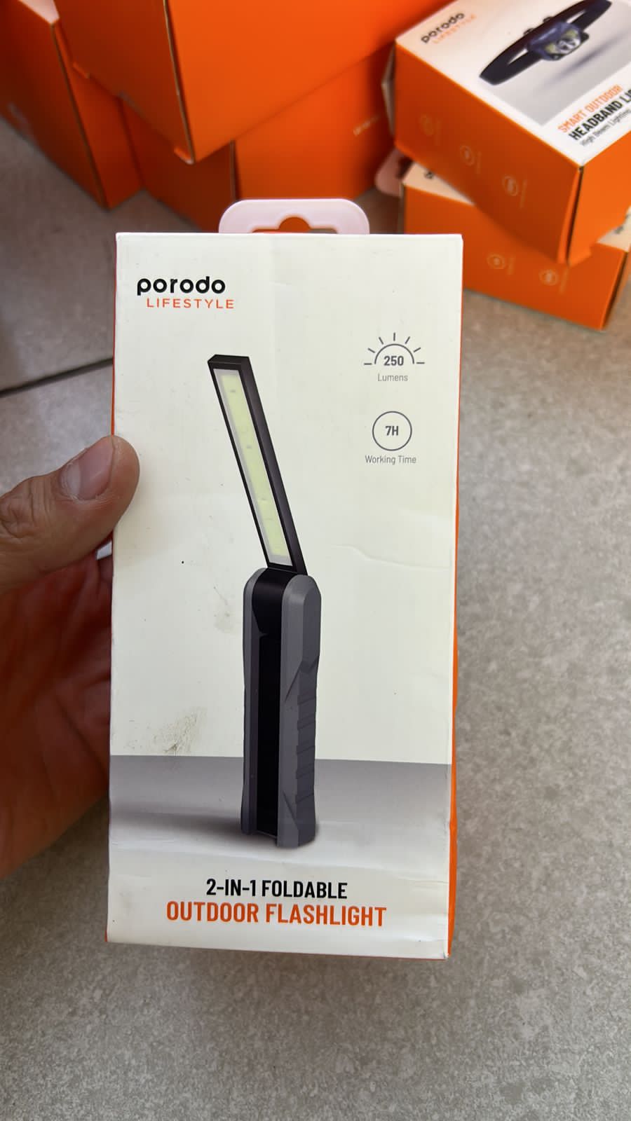 PORODO 2 IN 1 FOLDABLE OUTDOOR FASHLIGHT - Image 4