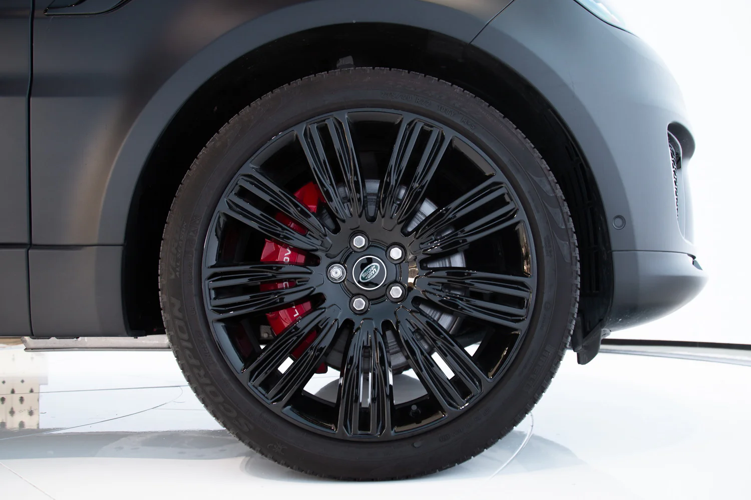 Range rover sport autobiography 2024 Special plate numbers The price is determined based on the number of days specified. (rent cars) - Image 15