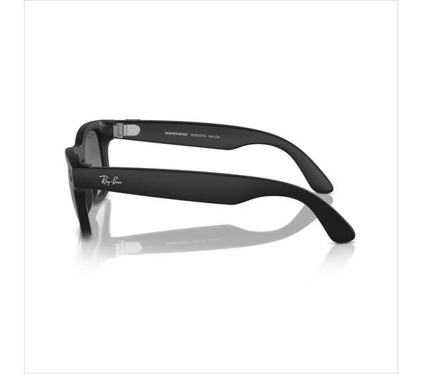 Rayban Meta Wayfarer glasses with camera and open ear audio - Image 11