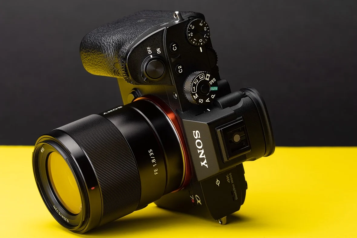Sony Lenses - Image 27