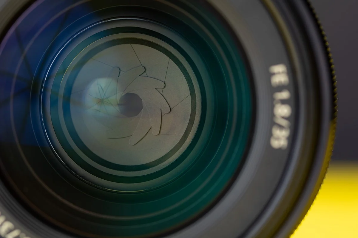 Sony Lenses - Image 32