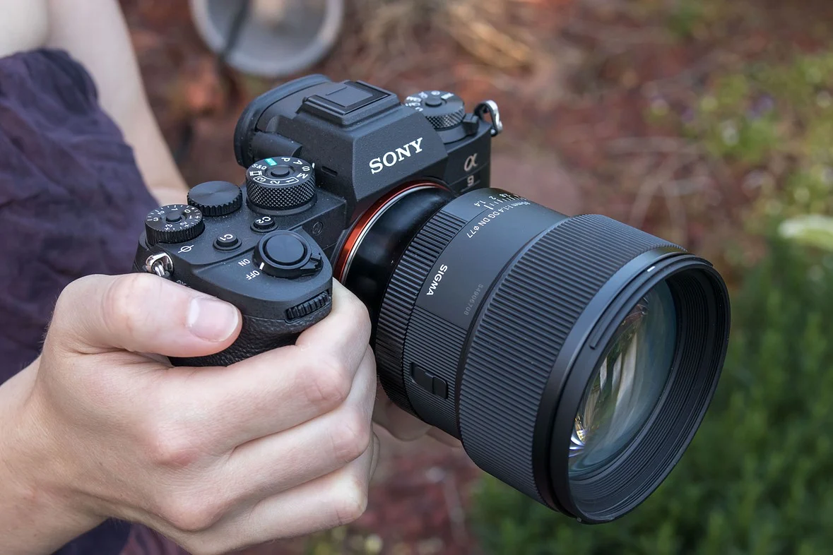 Sony Lenses - Image 49