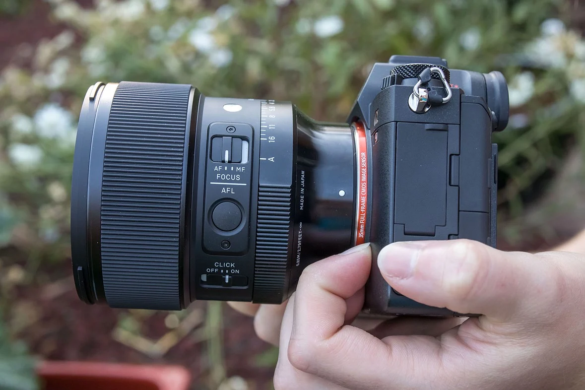 Sony Lenses - Image 52